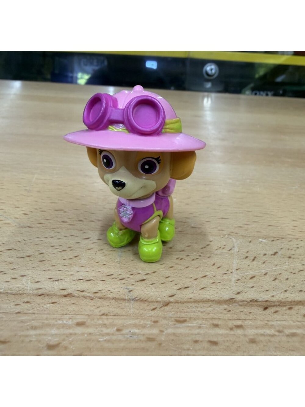 Paw Patrol Jungle Rescue SKYE Poseable Figure Pup Toy HTF